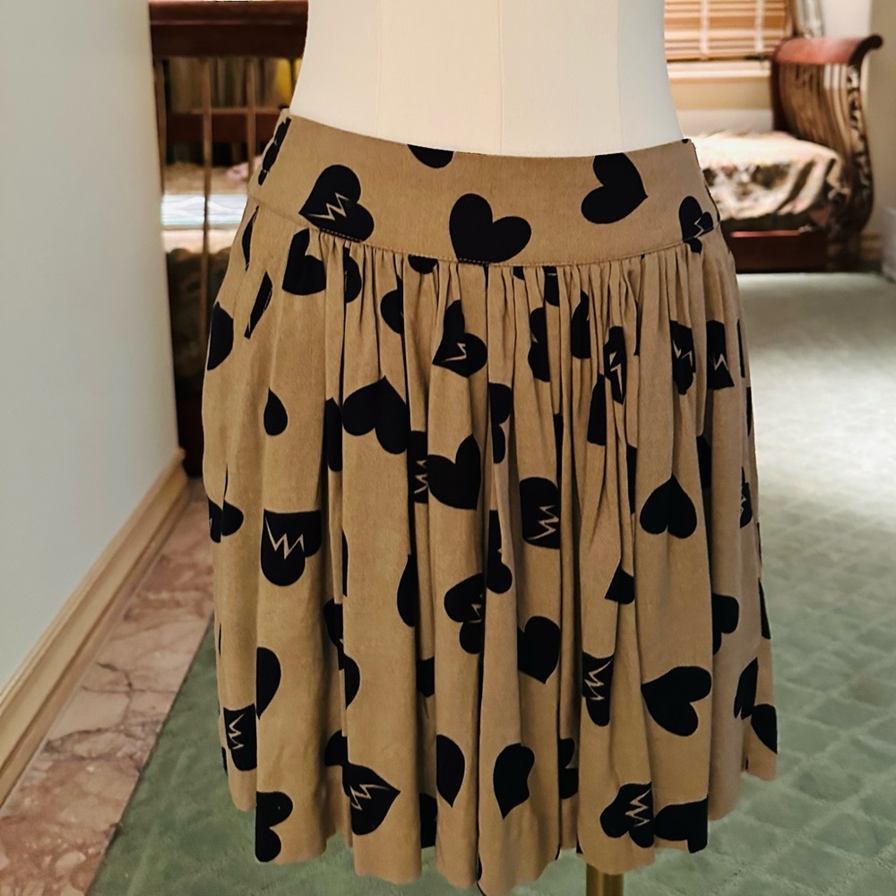 Forever 21 Black Heart Patterned Skirt